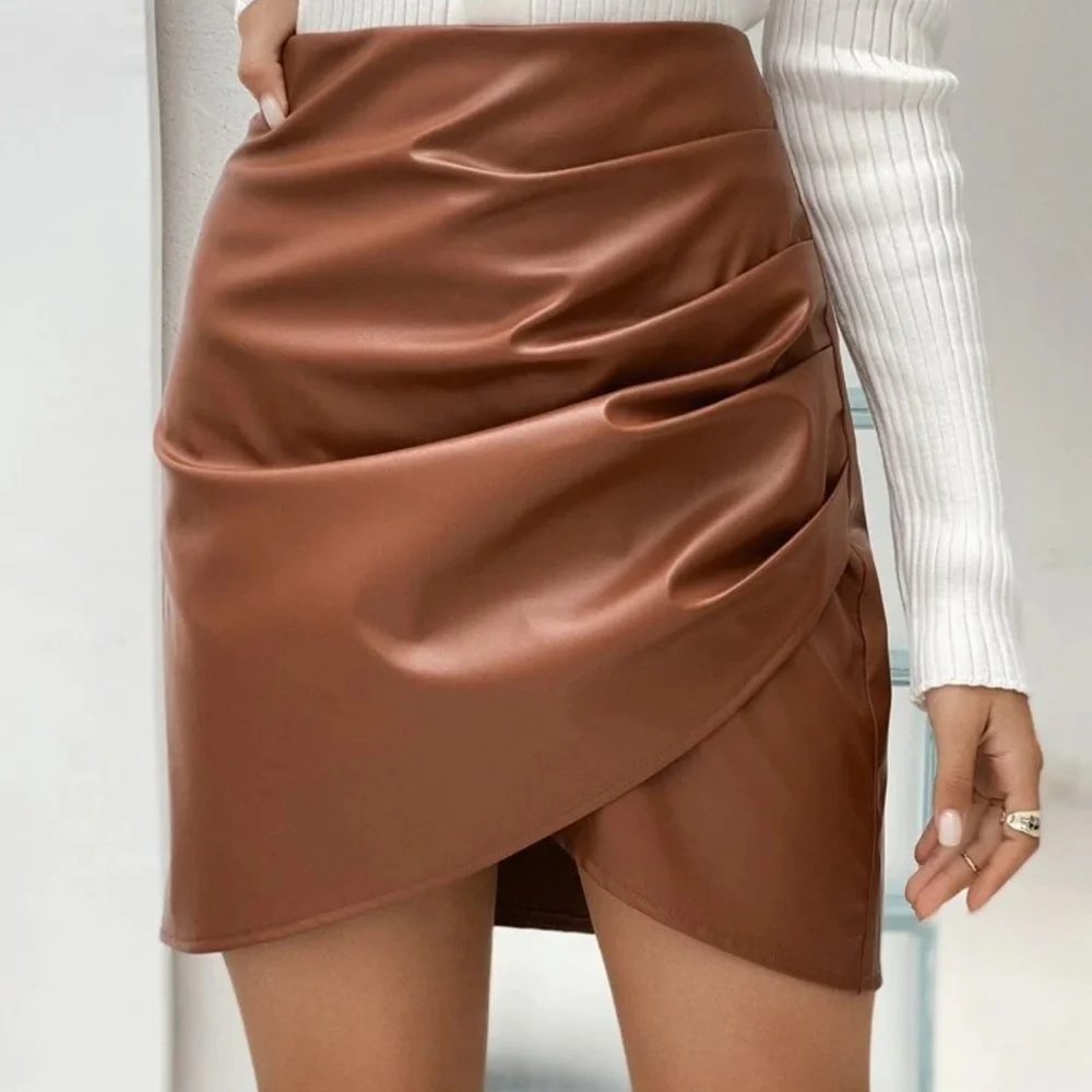 Vegan leather ruched high waist skirt Business casual black - Picture 3 of 4